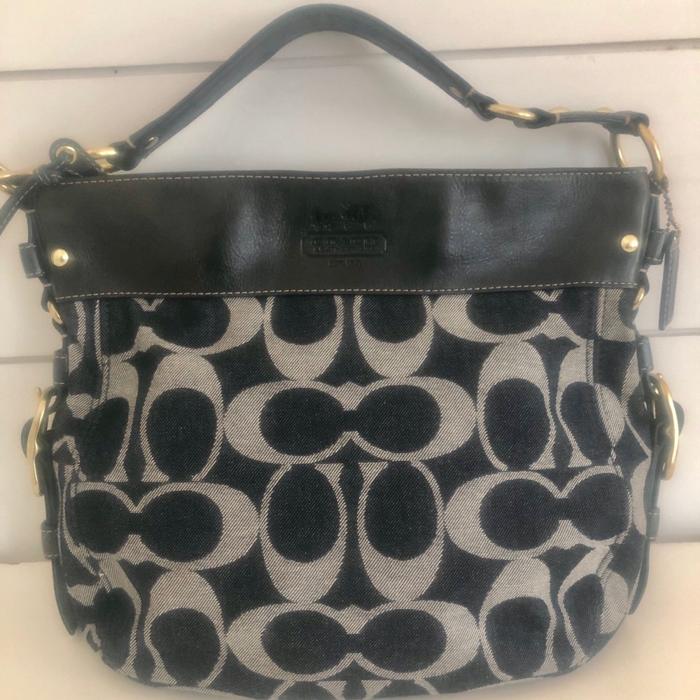 Excellent Condition Coach Zoe Signature Hobo Bag